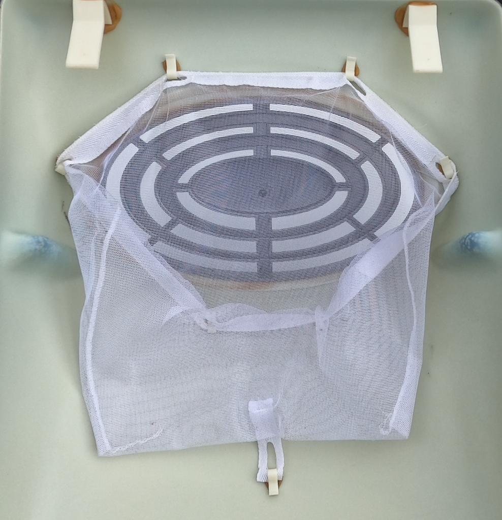 Filter Net Debris attachment trap
