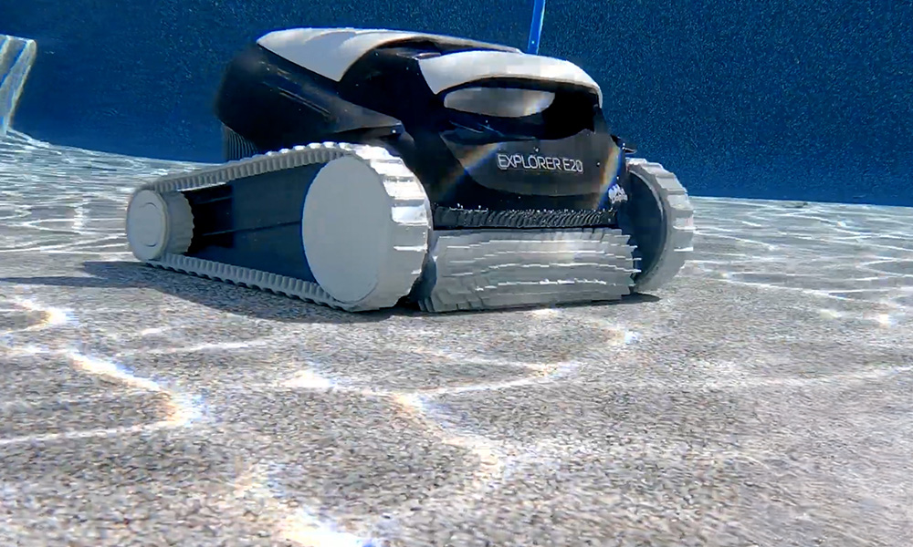 Maytronics Dolphin Explorer E20 - IG Pool Robot
